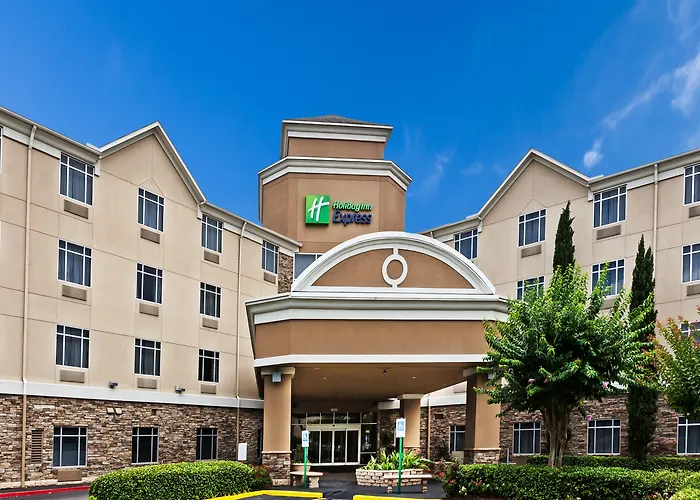 Holiday Inn Express Hotel & Suites Houston-Downtown Convention Center By Ihg