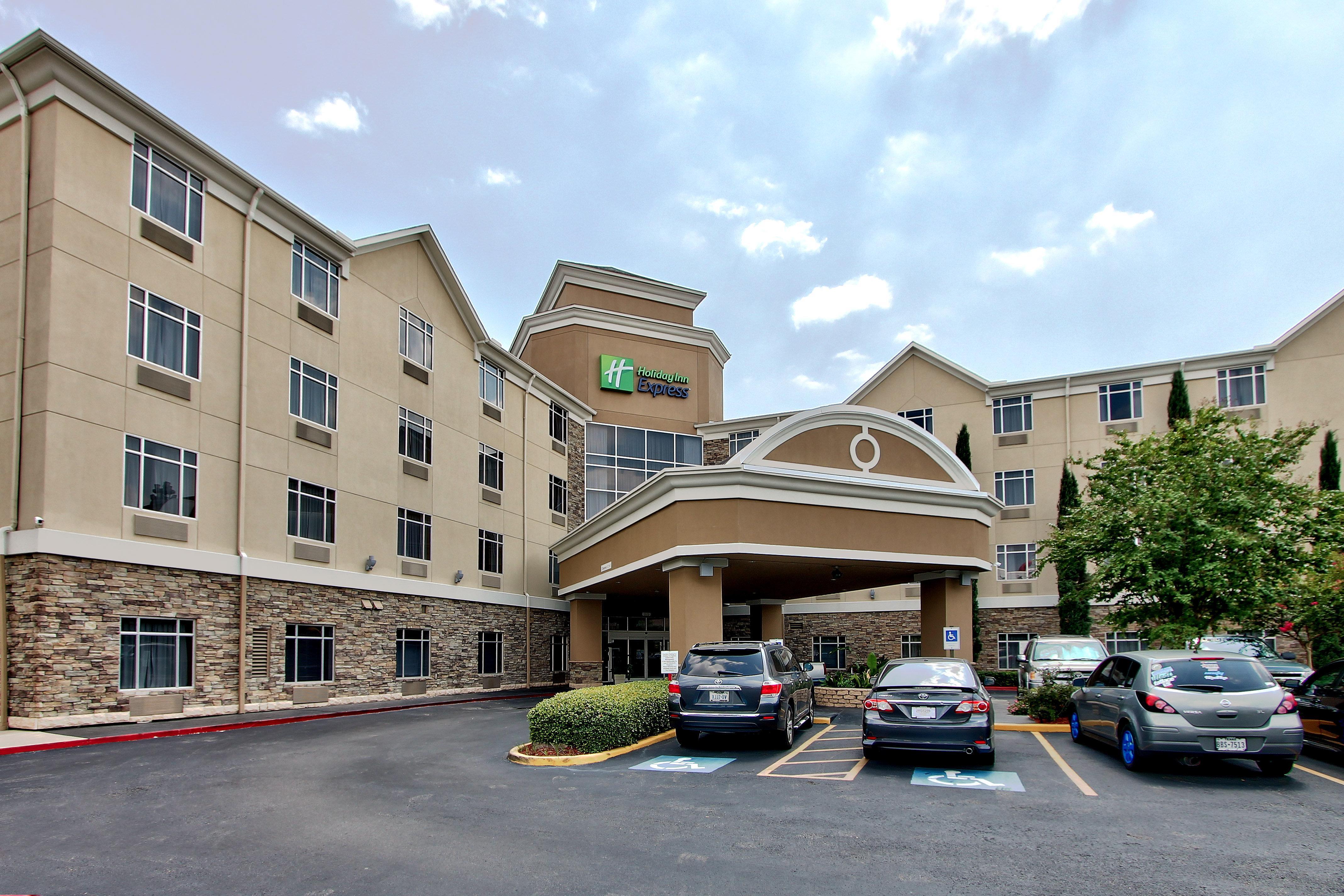 Hotel Express & Houston-downtown Convention Center By Ihg
