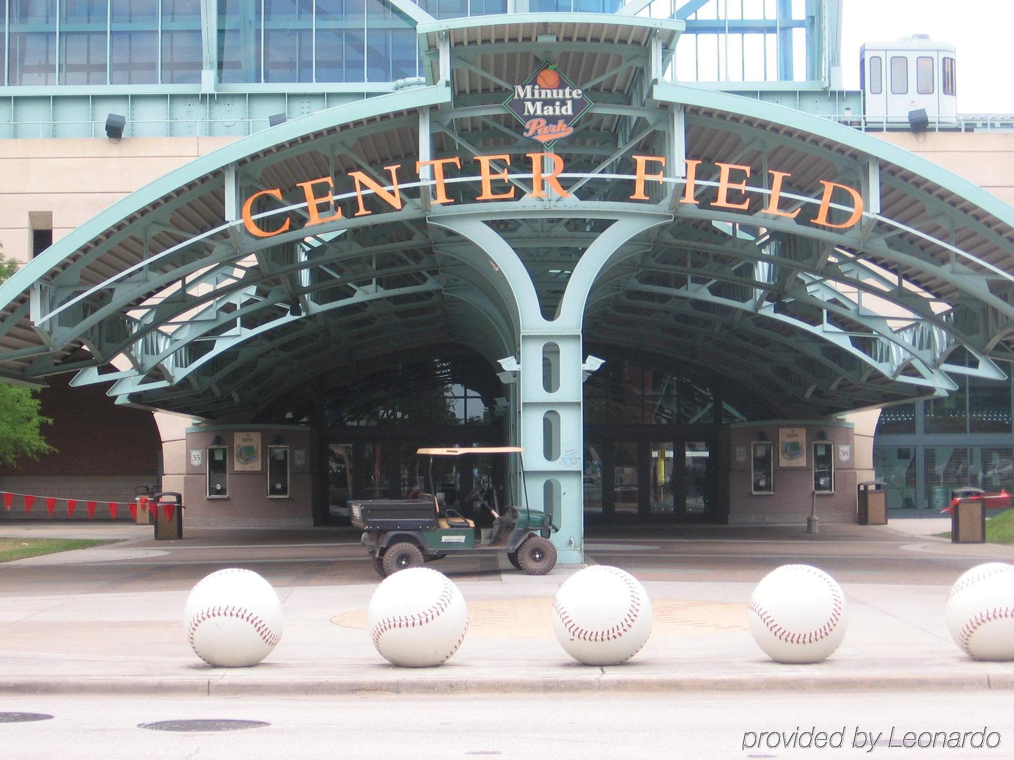 Hotel Express & Houston-downtown Convention Center By Ihg