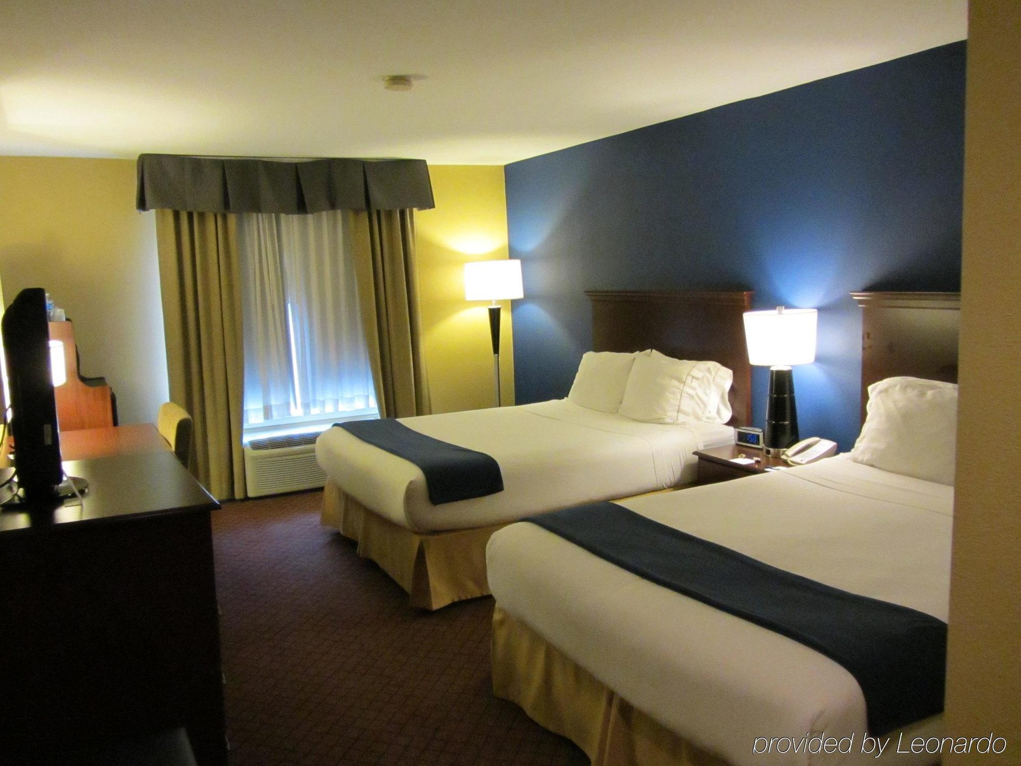 Express & Houston-downtown Convention Center By Ihg Hotel Houston