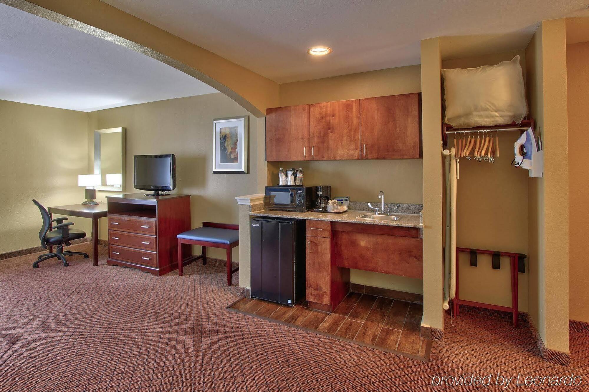 Hotel Express & Houston-downtown Convention Center By Ihg Houston