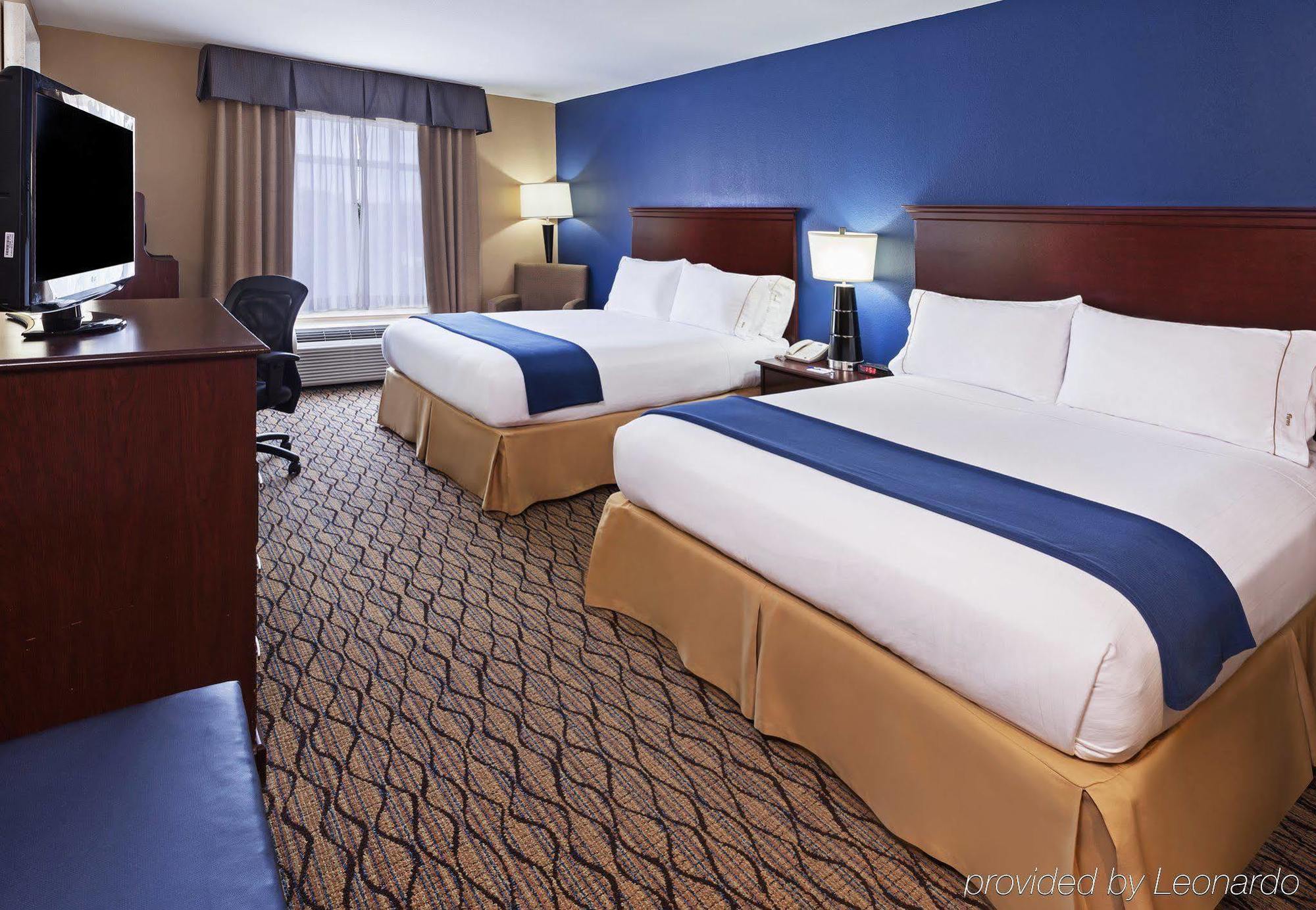 Express & Houston-downtown Convention Center By Ihg 3*