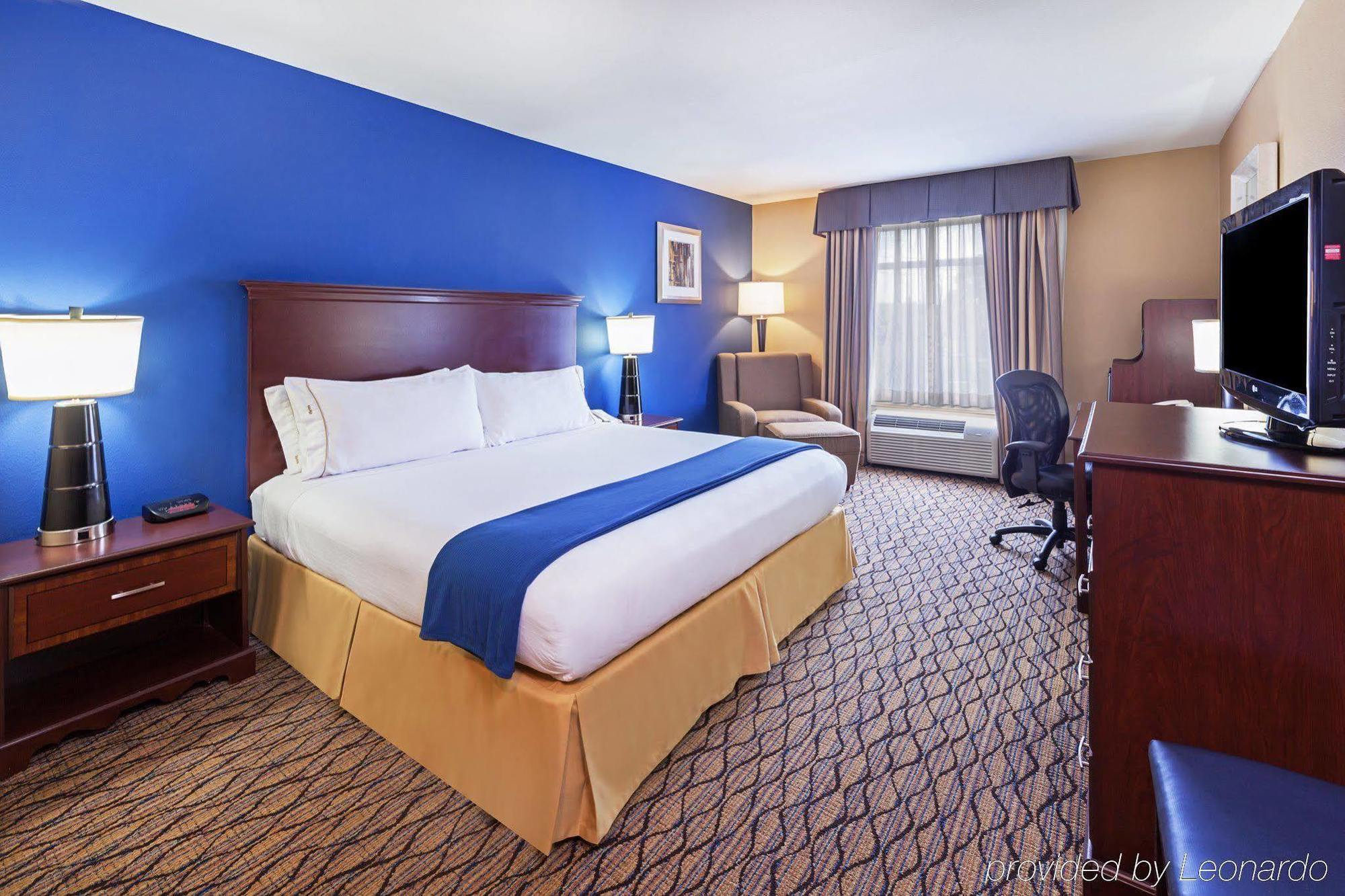 Hotel Express & Houston-downtown Convention Center By Ihg