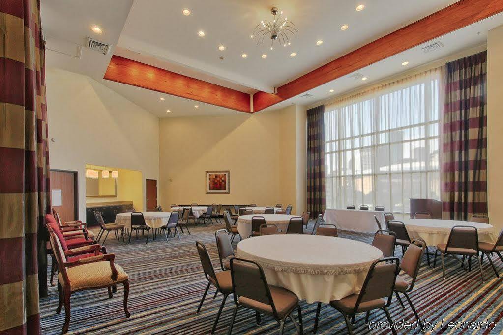 Hotel Express & Houston-downtown Convention Center By Ihg 3*