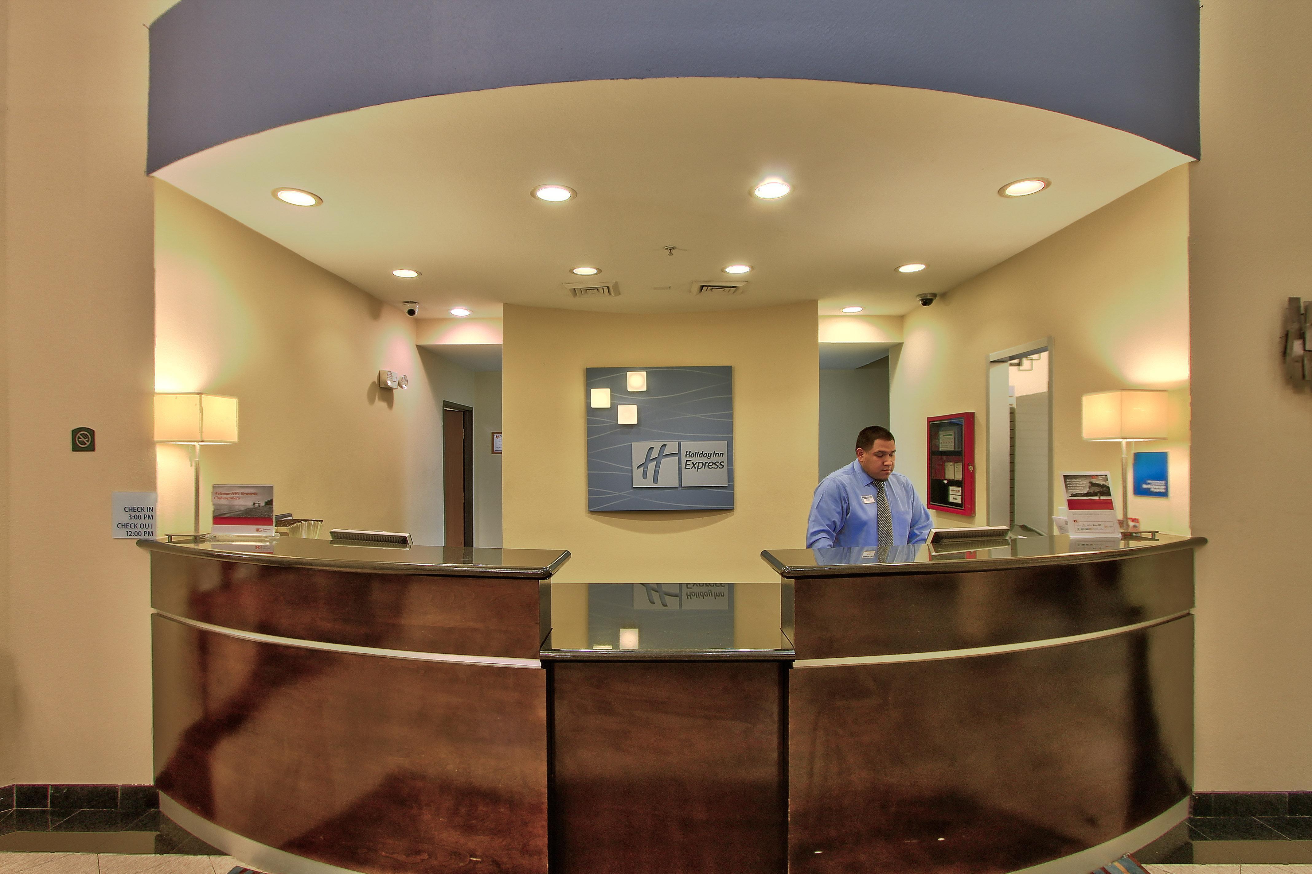 Hotel Holiday Express & Houston-downtown Convention Center By Ihg 3*