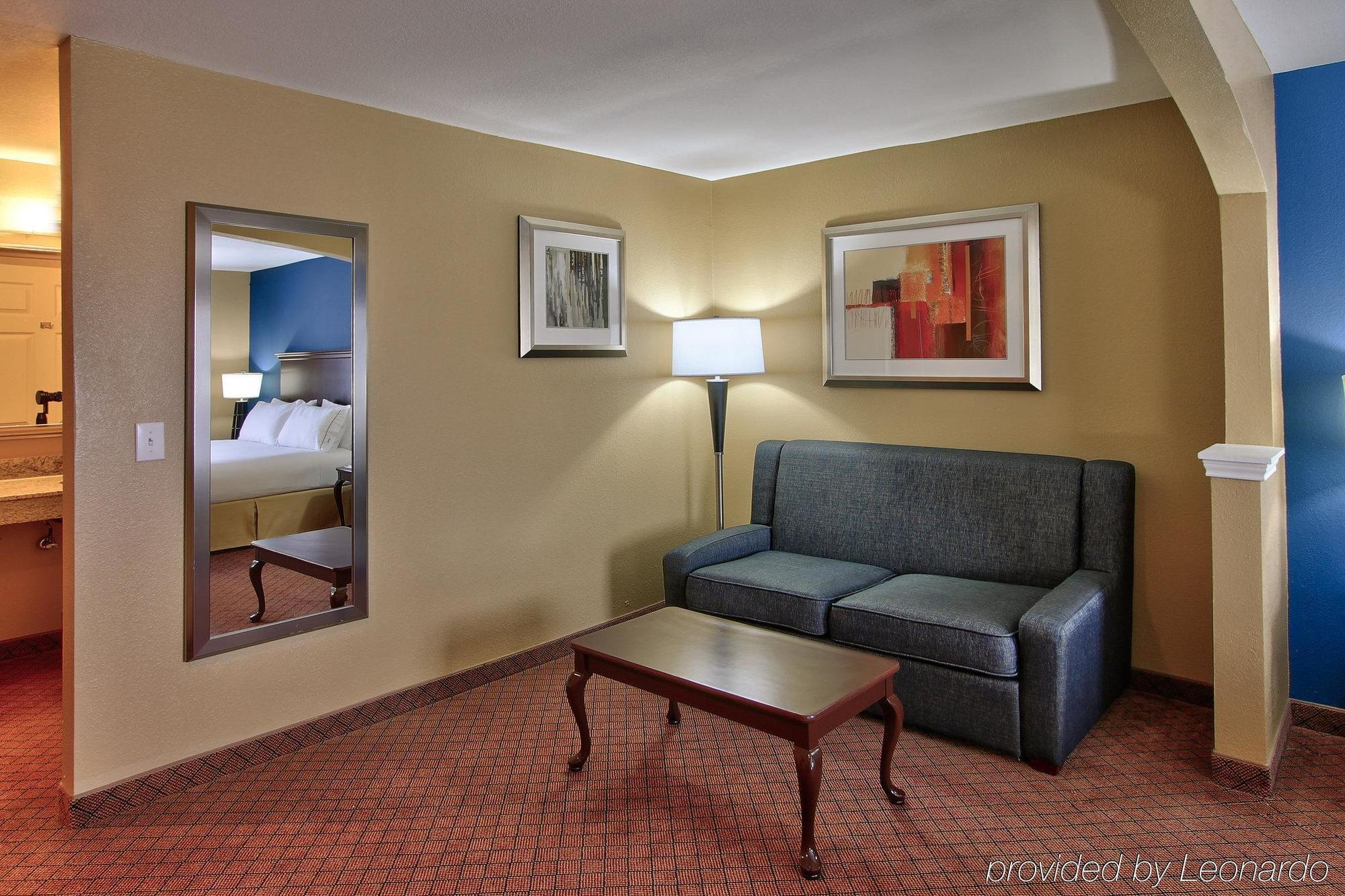 Holiday Express & Houston-downtown Convention Center By Ihg Hotel